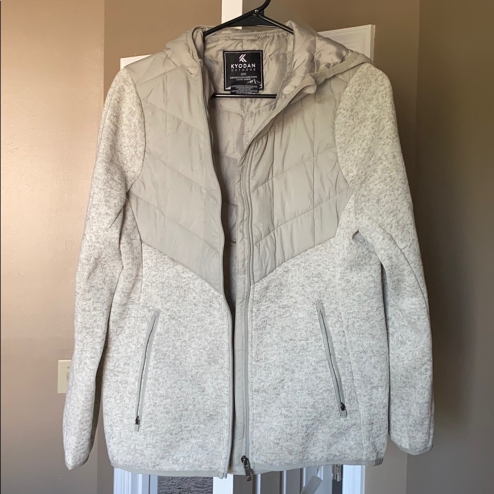 Light zip up jacket